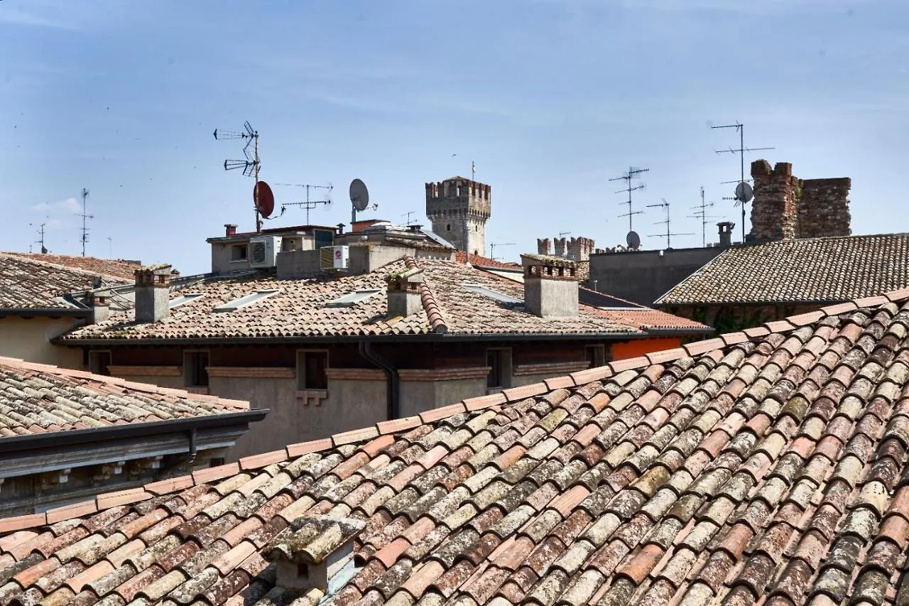 Porto Valentino Apartment シルミオーネ 0*,  イタリア
