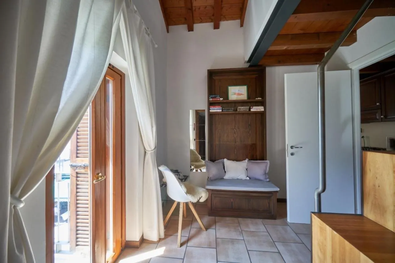 Porto Valentino Apartment シルミオーネ