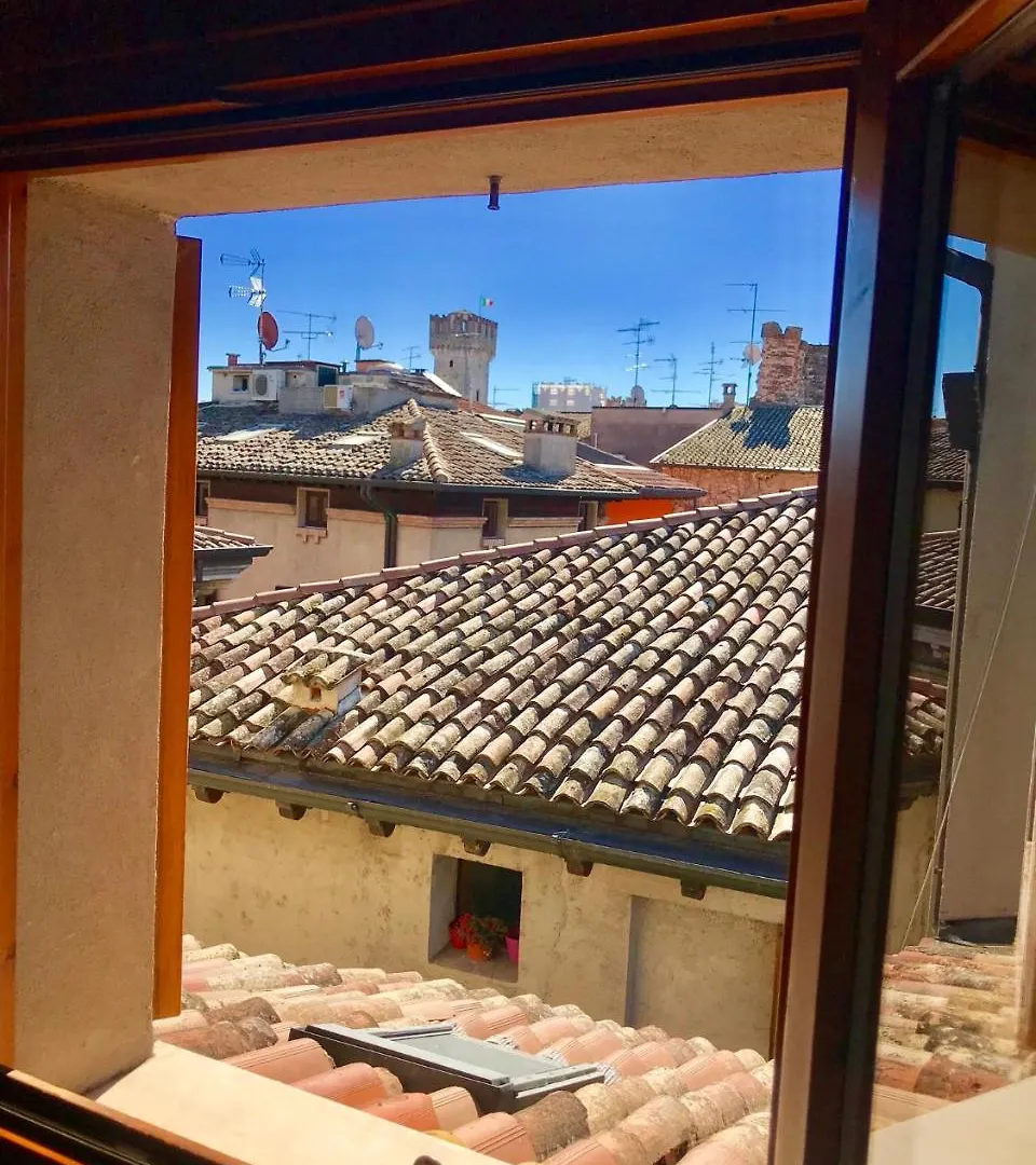 Porto Valentino Apartment Sirmione